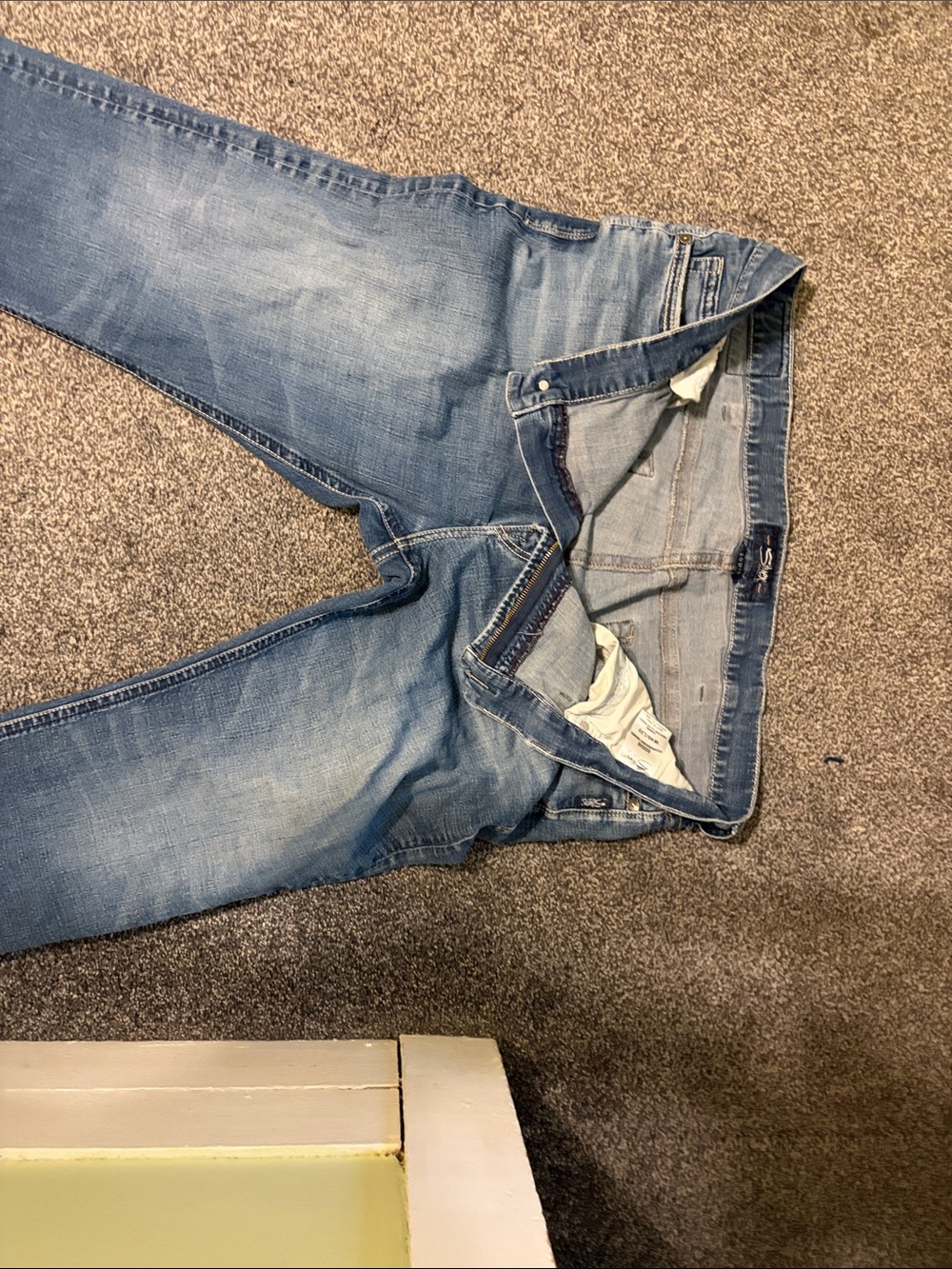 Silver Jeans Men's Light Blue Slim Straight Denim